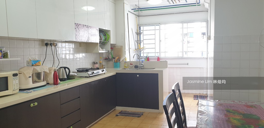 Yishun Avenue 6 thumbnail photo